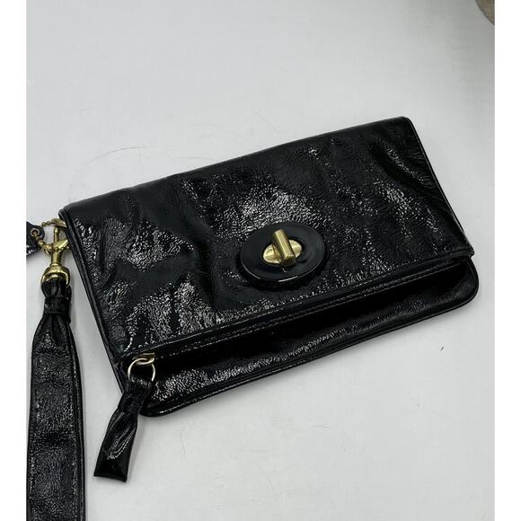COACH 42437 Gloss Patent Leather Resort Foldover Clutch/ Wristlet - Picture 1 of 10